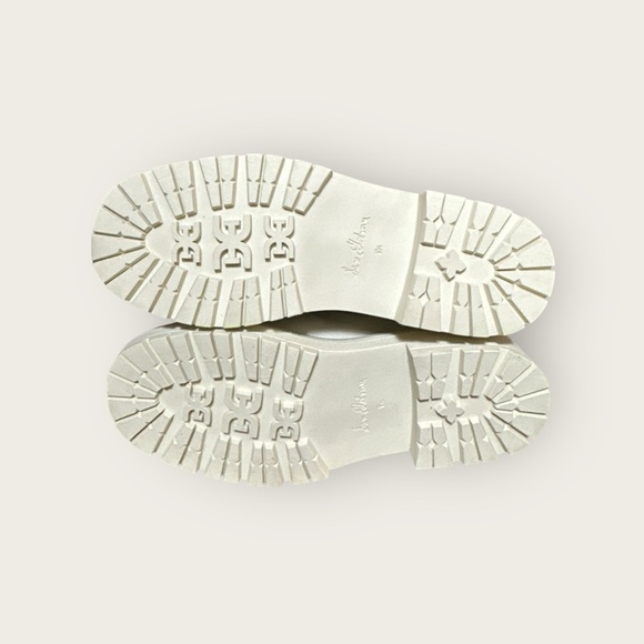 Sam Edelman Wellington Ivory Leather Lug-Sole Chelsea Boots 8.5W Water-Repellent - Picture 3 of 9